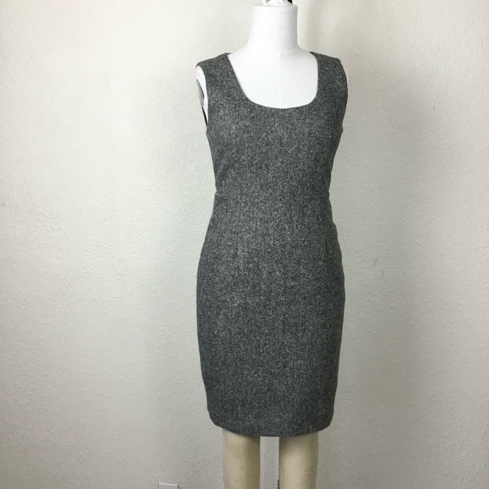 Elegant Gray Sleeveless Dress